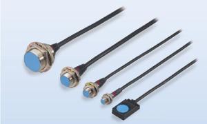 Induktiver Sensor / Näherungsgeber mit eingebautem Messverstärker / EZ-Serie