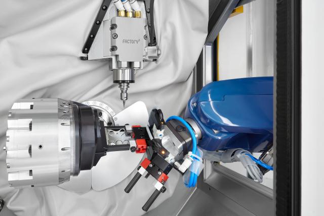 Webinar »Master of micro-machining: The Micro5 with Feed5!« 