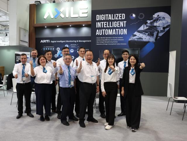 AXILE Team take pride in showcasing the 5axis digital intelligent machines #EMO2023