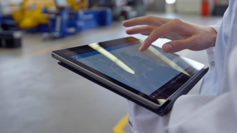 Echtzeit Überwachung von Produktionsprozessen auch am Tablet oder mit MMS Companion Apps.