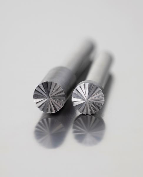 La nueva gama de limas rotativas está específicamente diseñada para propiciar la extracción limpia de tornillos rotos. 