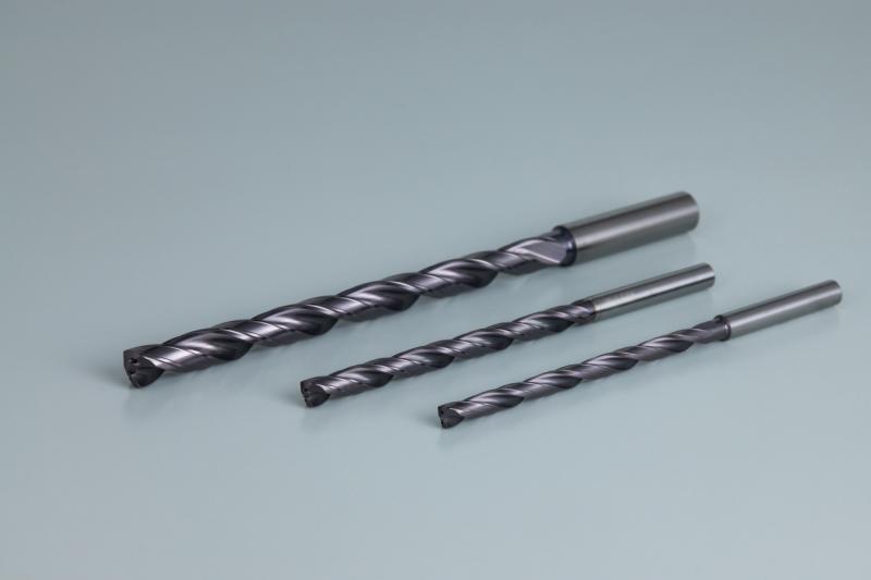 Der EF Drill Steel 12x D ist in den Durchmessern 3 bis 14 mm erhältlich.