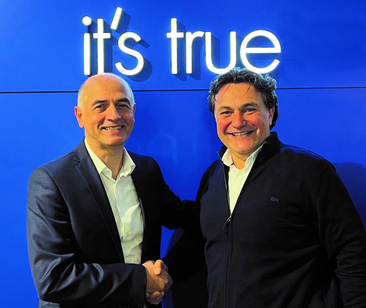 Markus Wurster, Director Sales and Marketing at Trützschler Group (left), and Osman Balkan, Owner of Balkan Textile Machinery INC.CO (right).