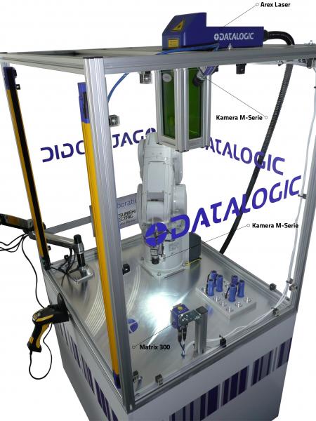 Die Datalogic Roboterzelle zeigt exemplarisch die automatische Lasermarkierung inklusive Codelesung unterstützt durch Visionsysteme. Zum Einsatz kommt ein kompakter MELFA Roboter vom Typ RV-4FM