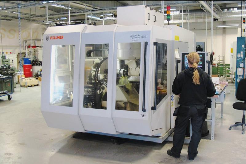 Bei LSAB steht im südschwedischen Växjö die Scheibenerodiermaschinen QXD 400 für die Bearbeitung von PKD-bestückten Rotationswerkzeugen.