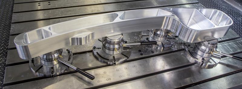 SCHUNK VERO-S SPD clamping pins compensate fluctuations of inside micrometers during direct clamping caused by heat distor-tion or residual stress. 