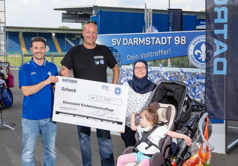 DATRON and SV Darmstadt 98 run, bike and walk together to collect EUR 5,555 donation for good cause