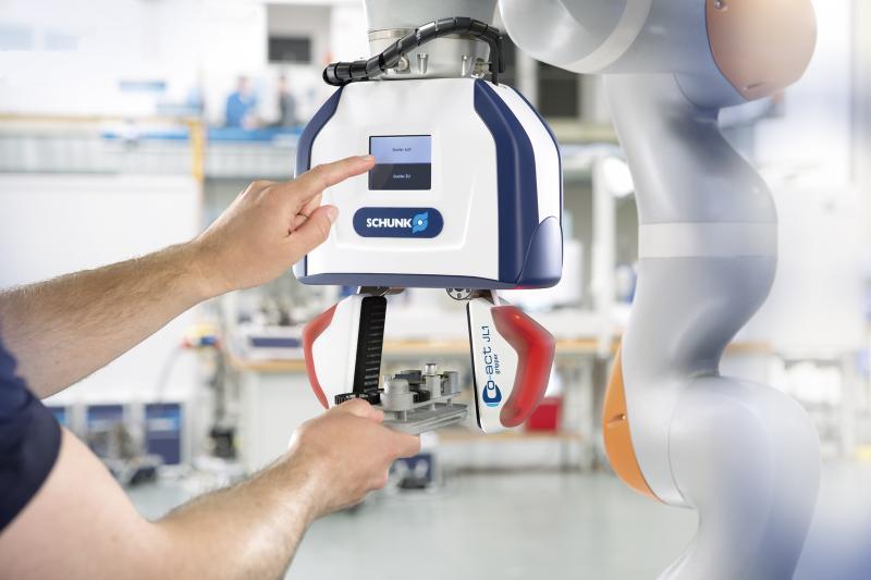 The SCHUNK Co-act Gripper JL1 is the world’s first intelligent gripping module for human/robot collaboration and directly in-teracts and communicates with humans. 