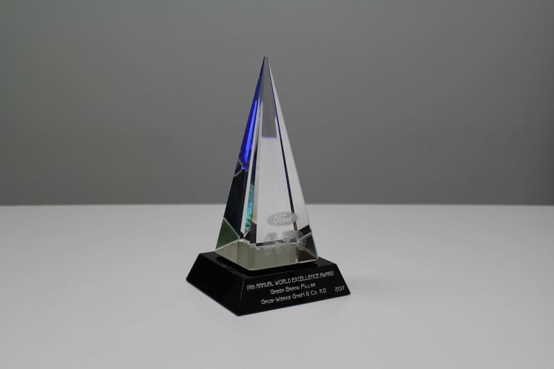 GROB-WERKE mit dem Ford World Excellence Award ausgezeichnet