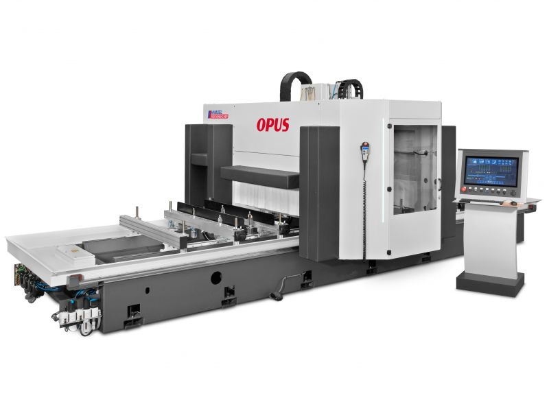 Mit dem 5-Achs-CNC-Bearbeitungszentrum OPUS wird dem Holzhandwerk der Einstieg in innovative CNC-Technik leicht gemacht.